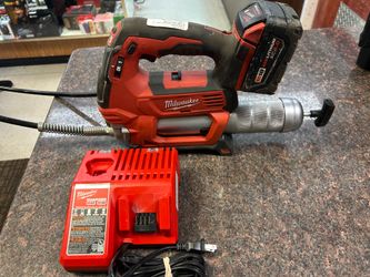 Milwaukee m18 grease gun set