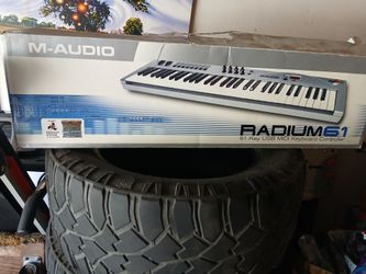 M AUDIO RADIUM 61 USB KEYBOARD