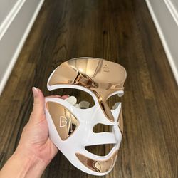 Dr. Dennis Gross DRx SpectraLite™ FaceWare Pro LED Mask – Like New