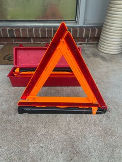 Strato Flare Emergency Warning Triangle Safety Kit (3 Pack)