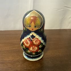 5-Piece Hand-Painted Russian Nesting Dolls Matryoshka Set Blue Floral 