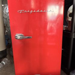 Frigidaire Retro Compact Fridge with Chiller