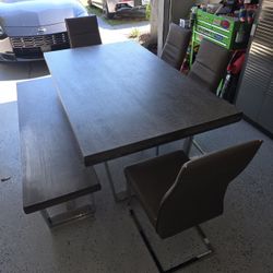 Dining room set