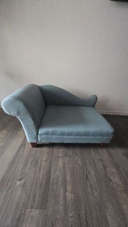 Childs chaise lounge chair