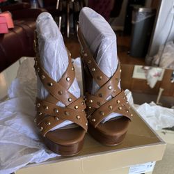 Micheal Kors Heels