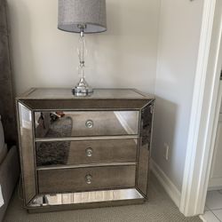 Z Gallery Borghese Mirrored Nightstands (2)