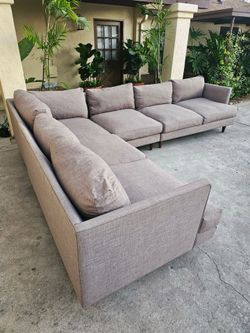 Living Spaces Adeline Modular Sectional Couch
