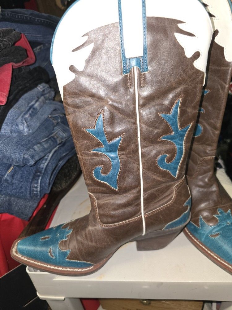 Womans Cownoy Boots Knee  High Snipped Toe  Size 8 Tri Tone 