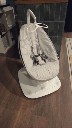 4moms MamaRoo Baby Swing