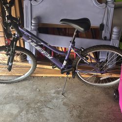 Huffy purple bike