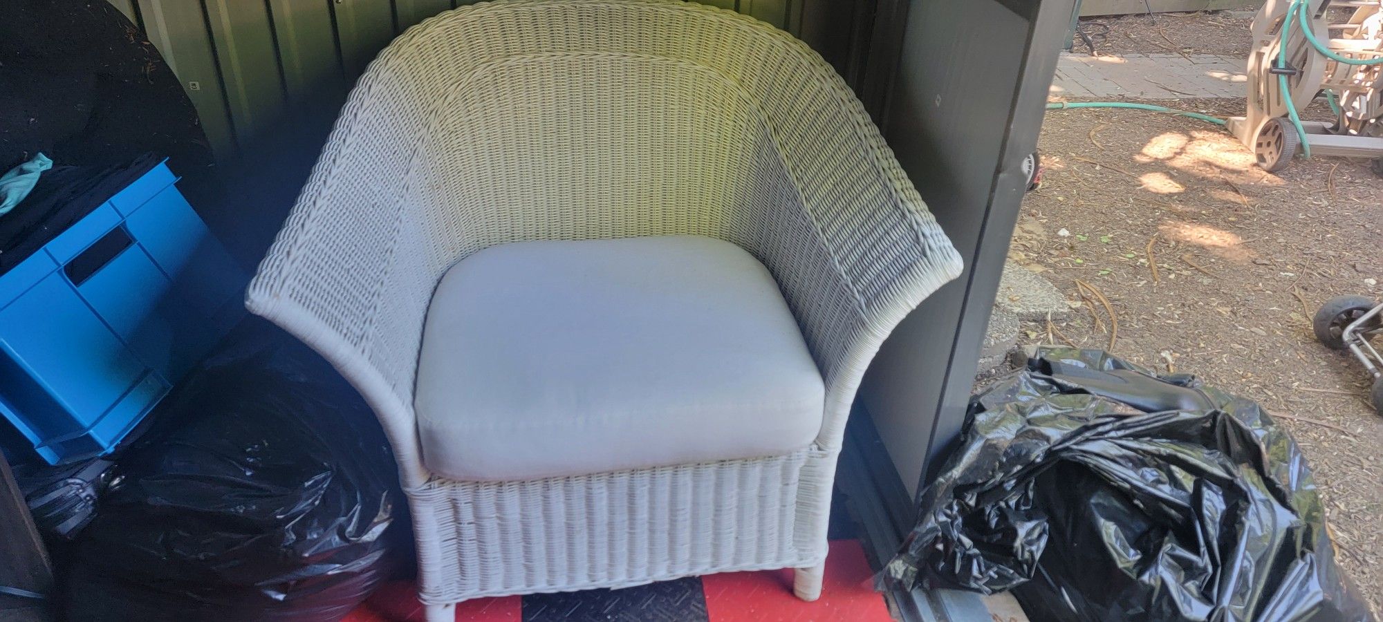 High-End Wide Sturdy Wicker Armchair Chair Lloyd Loom