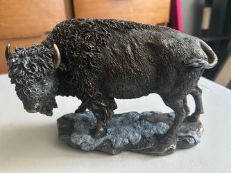 Bronze Finish Bison Figure