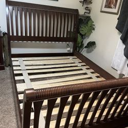 Queen Sleigh Bed 