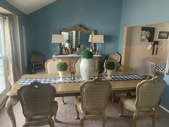 Dining room set