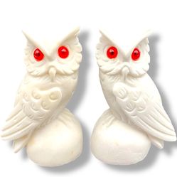 Vintage White Cast Alabaster Great Horned Owl Red Eyes Figurine Statue ITALY 