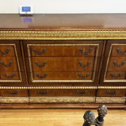 Pulaski BELLISSIMO Dresser / Credenza - STUNNING! Renaissance Baroque
