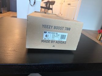 Adidas Yeezy Boost 700 Analog Size 6.5