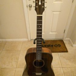 Guild D-120 Acoustic Guitar, All Solid Mohogany