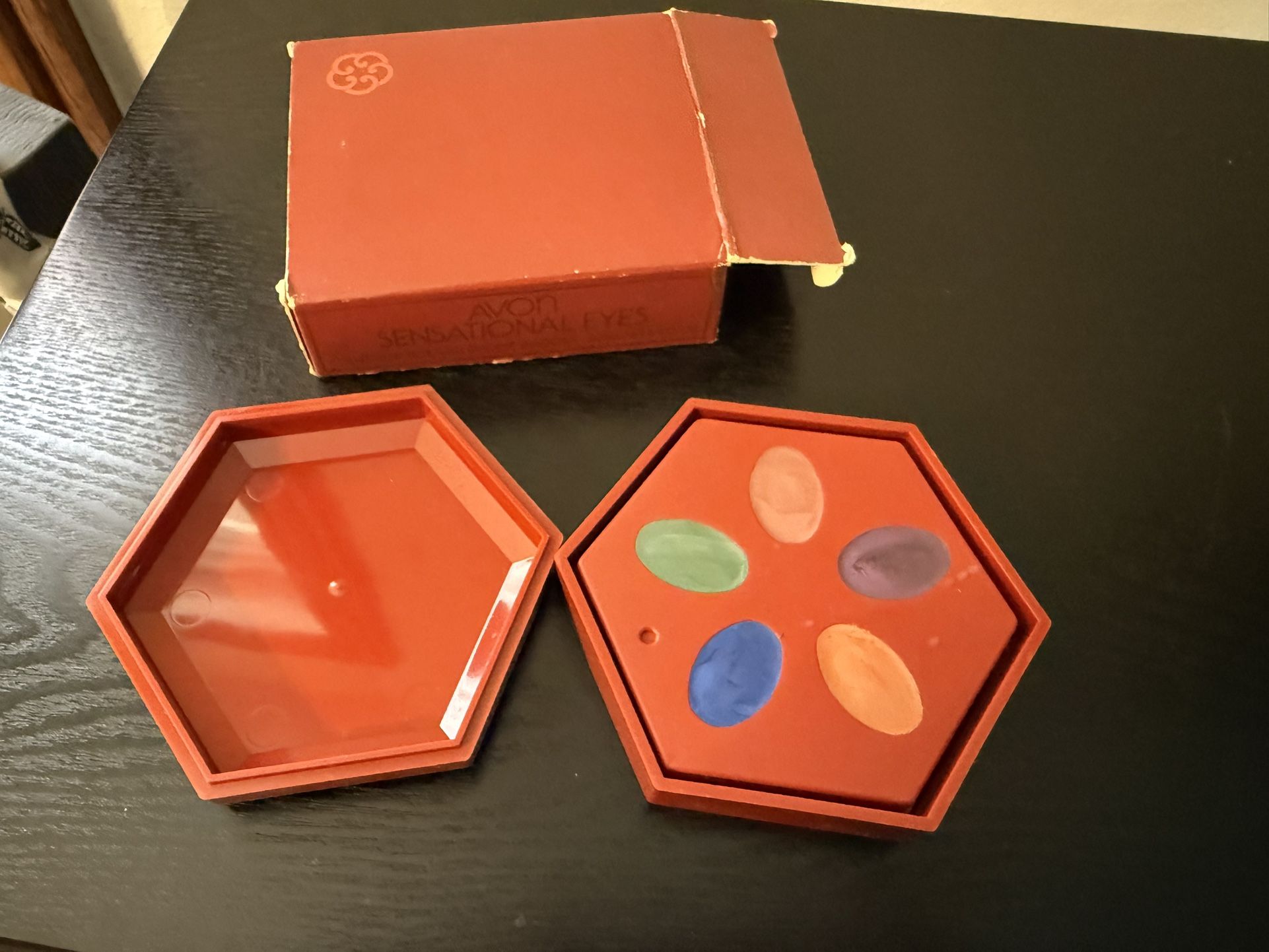Vintage Brand New Avon Sensational Eyes 5 Eye Shadows Oriental Motif