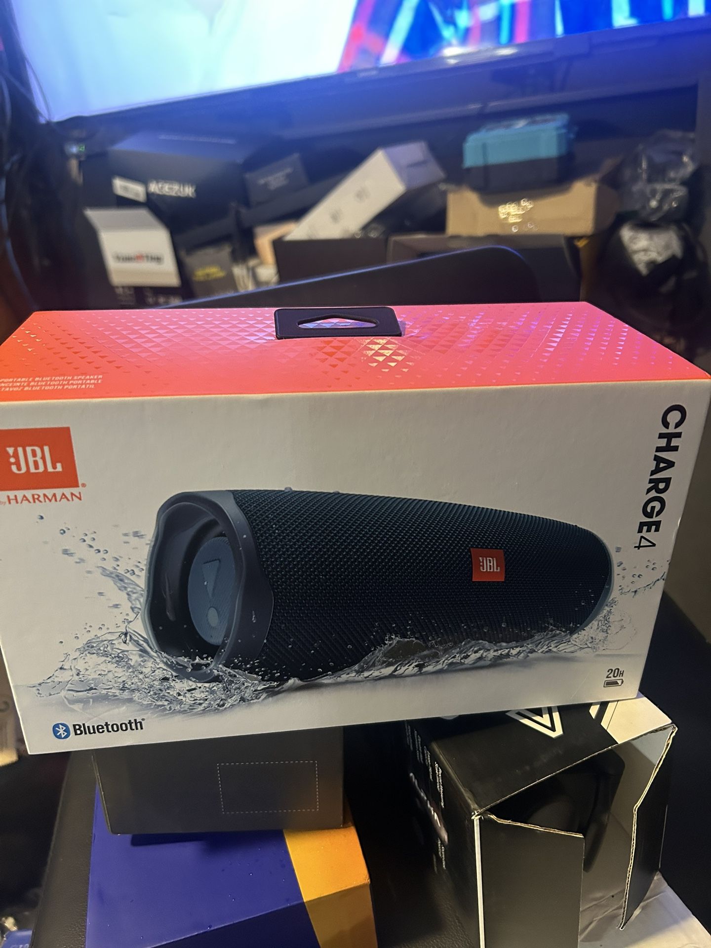New JBL Charge4 Bluetooth Speaker