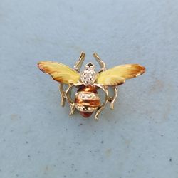 Vintage Painted Enamel Bumble Bee Pin Gold-tone & Beige Brown Colors