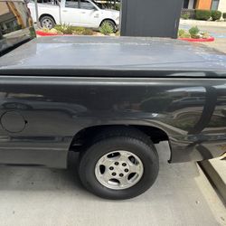 Bedcover  With Bed Frame And Key Lock Off 03 Chevy Silverado