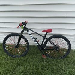 Trek Marlin 5