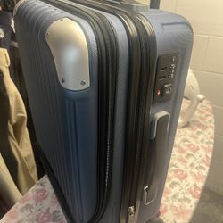 “20 Suitcases