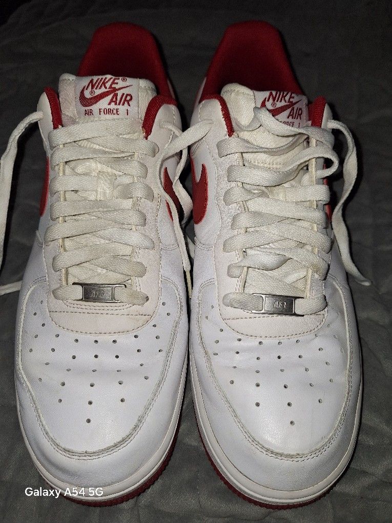 Nike Air Force Low Retro Summit White/University Red size 11half $75