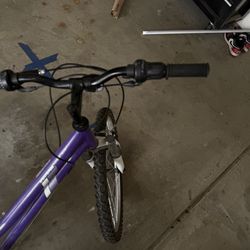 Girls bike 24” tires