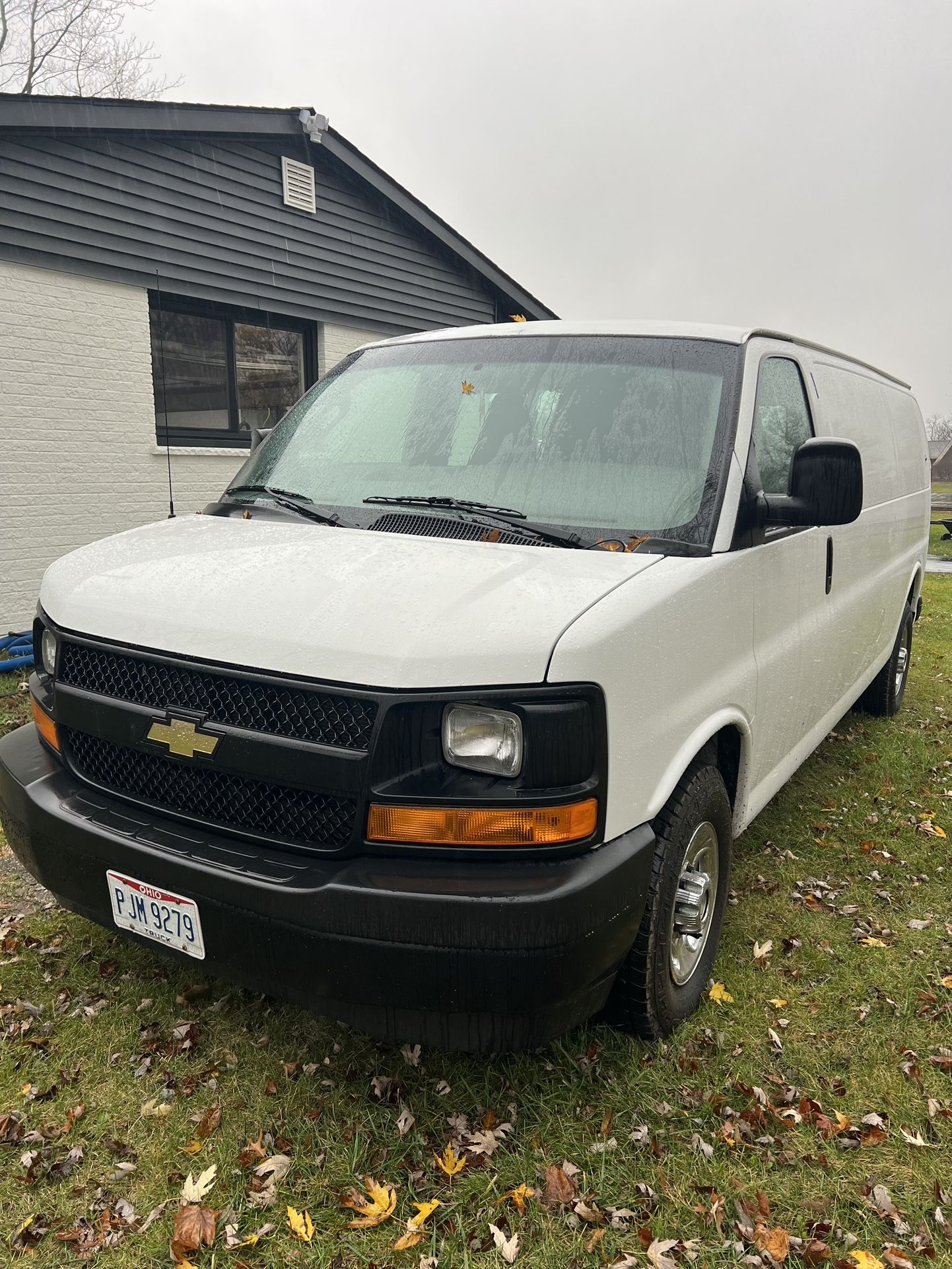 2017 Chevrolet Express 2500