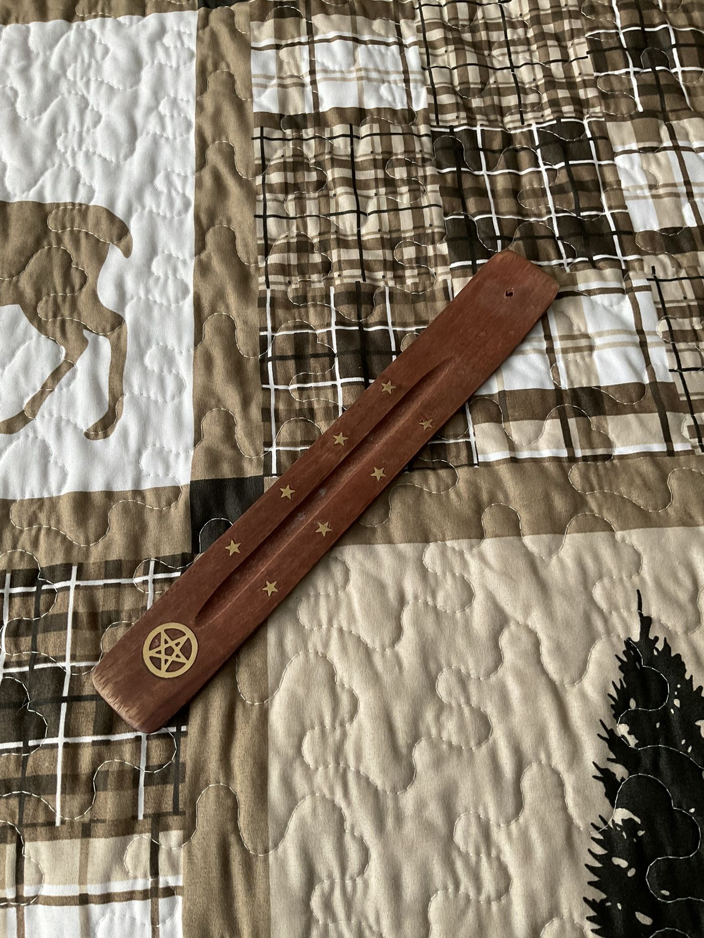 Wooden Essence Burning Stand