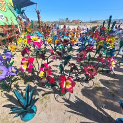 Metal Yard Art 🌵Imports🌺POTTERY🌻(READ DESCRIPTION❗️) RETAIL* WHOLESALE🔥