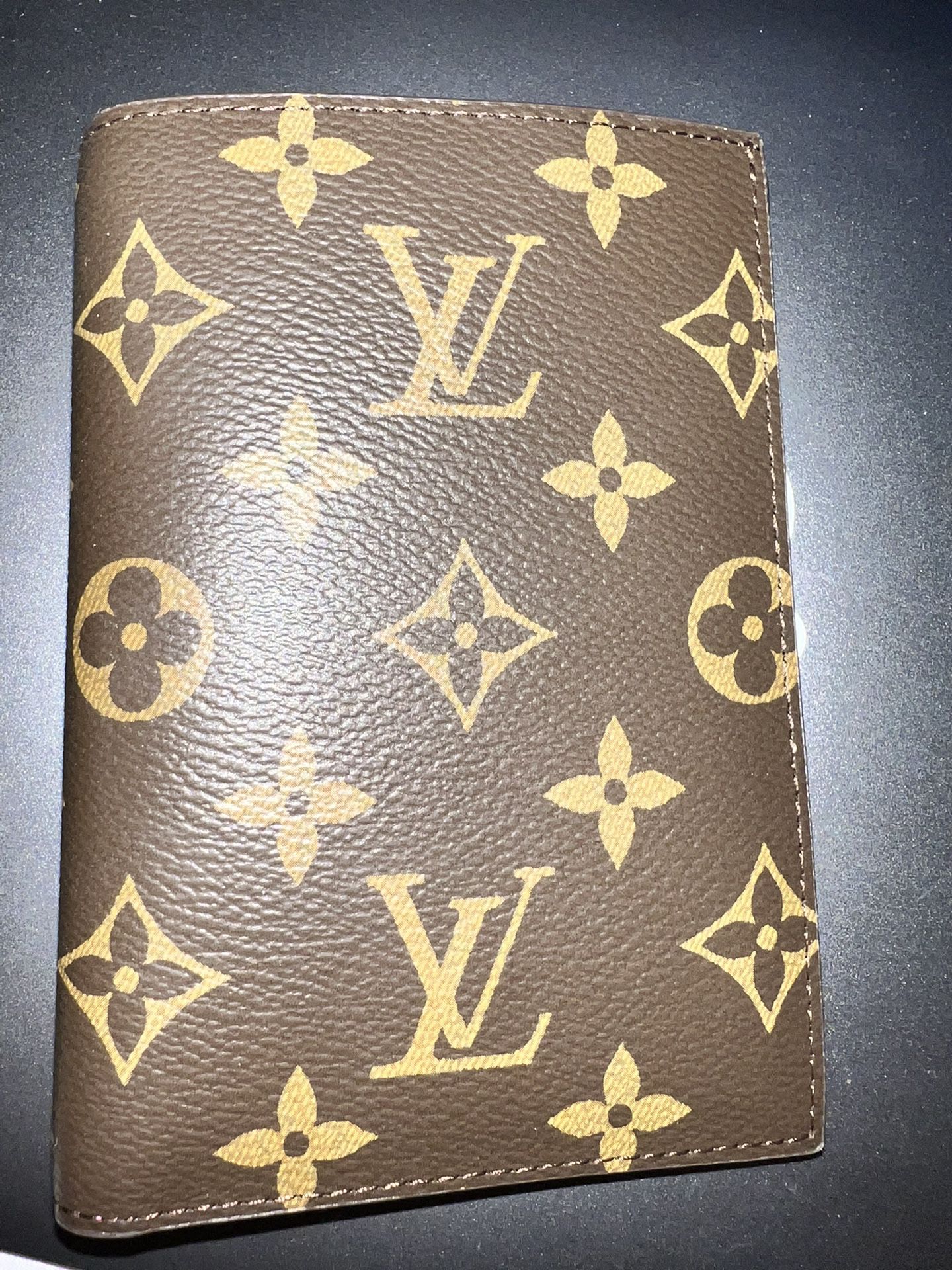 Authentic Lv Passport Holder for Sale in Tracy, CA - OfferUp