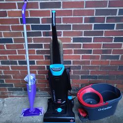 Bissell  Vacuum Cleaner+Extras