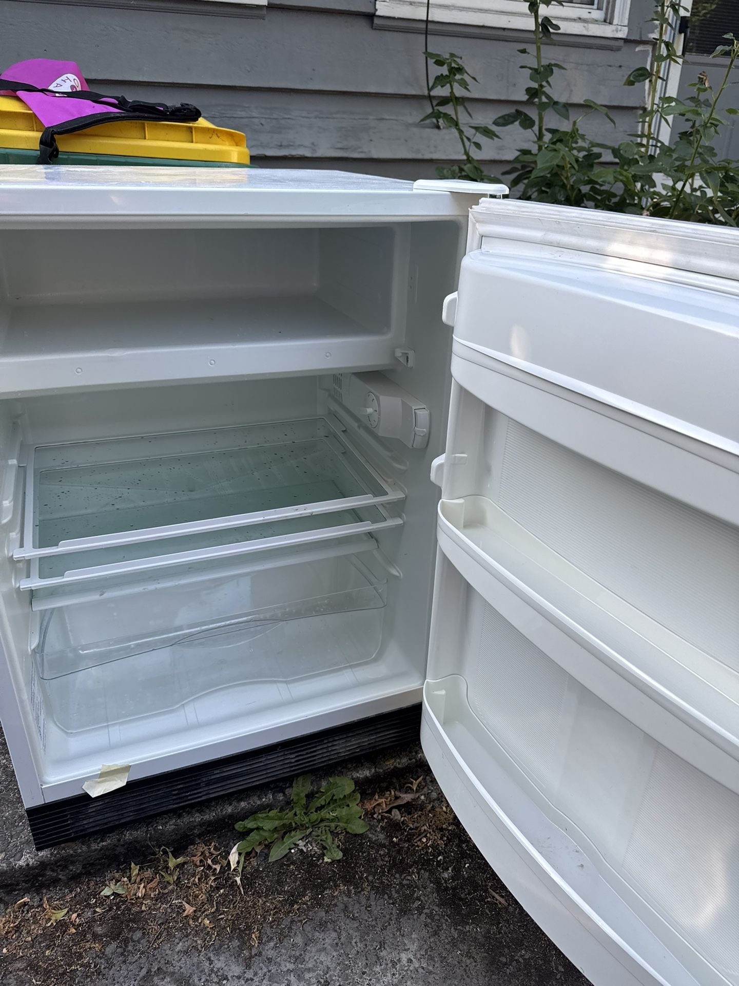 Summit House Hold Fridge CT66LBI