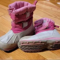(2) Pairs Girls Size 4 & 5 Winter Snow Boots 