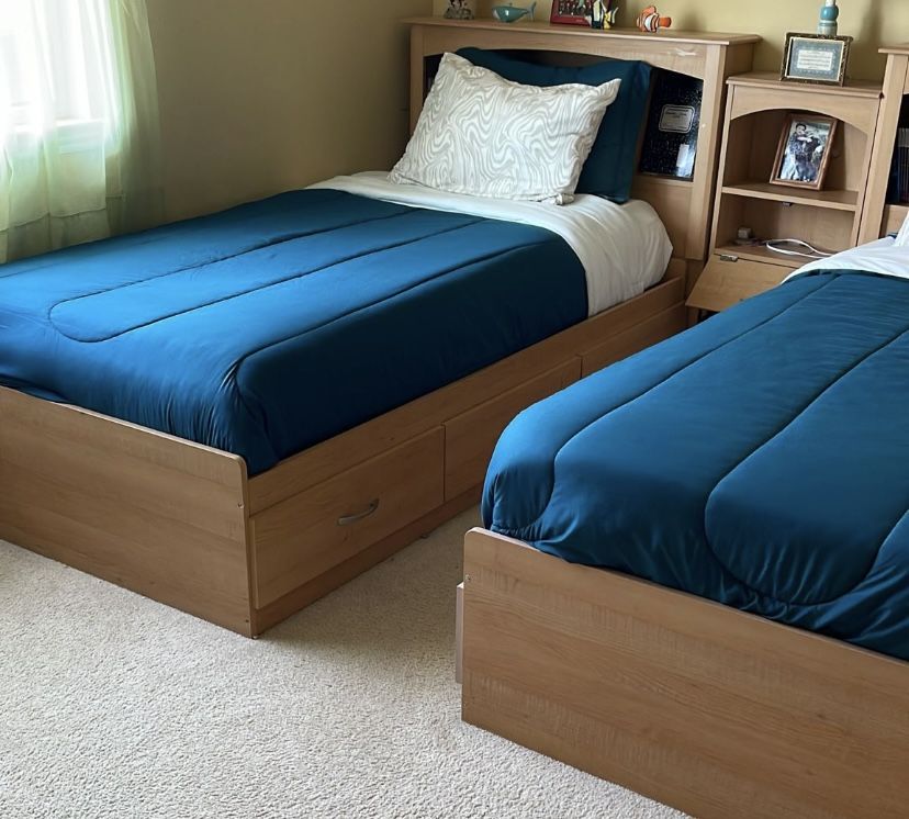 2 Twin Mattresses With Beds,nightstand,dresser,long Dresser With Mirror 