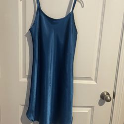 NWOT Gilligan & O’Malley Size S Royal Blue Nightgown 