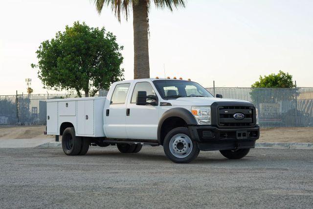 2011 Ford F450 Super Duty Crew Cab & Chassis