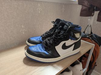 Air Jordan 1 Retro High Royal Toe SIZE 11