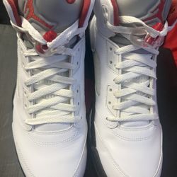 Jordan 5 2016  Size 11