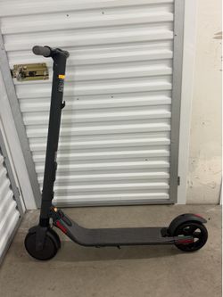 Segway Ninebot ES2 eScooter