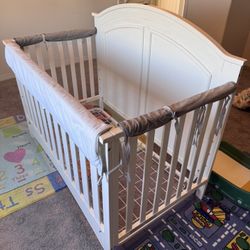 White Wooden Baby Crib w/ Mattress Support (No Mattress)