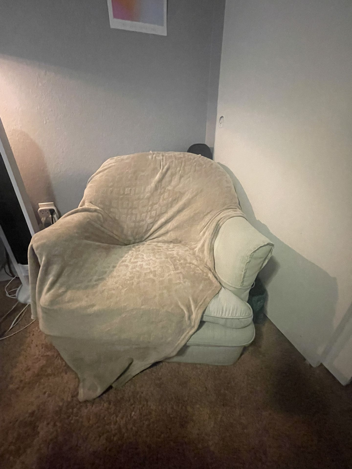 Single Sofa/Couch