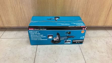 MAKITA GA9060RX3 9” ANGLE GRINDER.