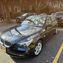 2010 BMW 528i Low Miles, Perfect Running Condition 