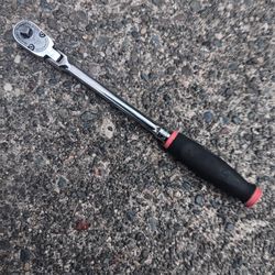 Snap-on FHLF80A 3/8in Soft Grip Flex Head Ratchet Vgood Condition. For Pick Up Fremont Sea. No Low Ball Offers Please. No Trades. Yes I Have It Please