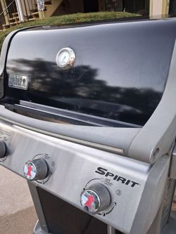 Weber Spirit liquid gas outdoor grill