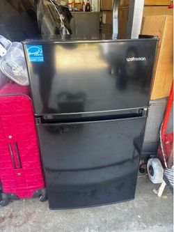 Mini Fridge 3.1 Cu. Ft.
